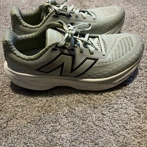 New Balance mint color Athletic Sneakers